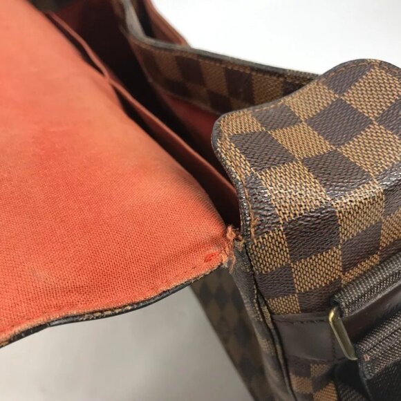 LOUIS VUITTON Damier Broadway Crossbody Messenger Bag - Picture 5 of 16